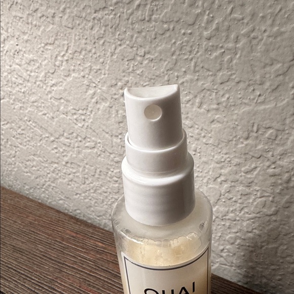 OUAI Leave-In Conditioner - Picture 3 of 3